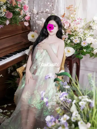 GÁI MIỀN TÂY CỰC XINH LUXY_ VÚ TO MÔNG CONG BODDY RỰC LỬA_ HÀNG HOT CHO AE thumb 11