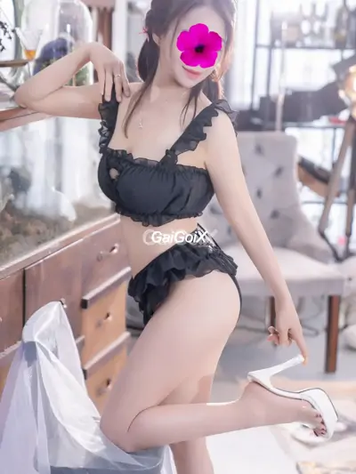 GÁI DÂM QUỲNH ANH_ VÚ TO MÔNG CONG GIÁ CỰC HẠT RẺ _ PHỤC VỤ AE thumb 12