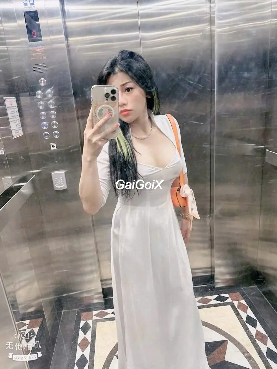 GÁI DÂM VY VY _ HÀNG NGON CHẤT LƯỢNG GIÁ QUÁ RẺ LUÔN AE 1