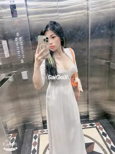 GÁI DÂM VY VY _ HÀNG NGON CHẤT LƯỢNG GIÁ QUÁ RẺ LUÔN AE