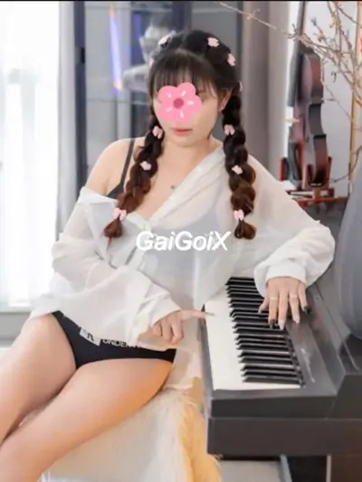 GÁI XINH ANH THƯ _ NHỎ NHẮN ĐÁNG YÊU CHIỀU KHÁCH NHIỆT thumb 6
