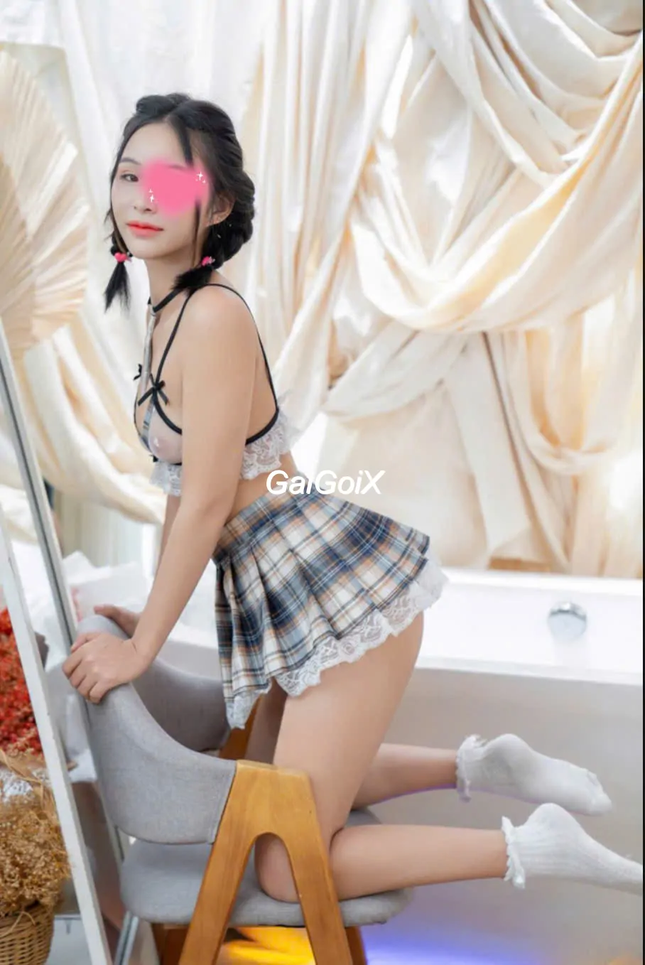 GÁI TEEN KIỀU TRANG _Khuôn Mặt Dễ Thương_Body Gợi Cảm Rất Đáng Yêu 1