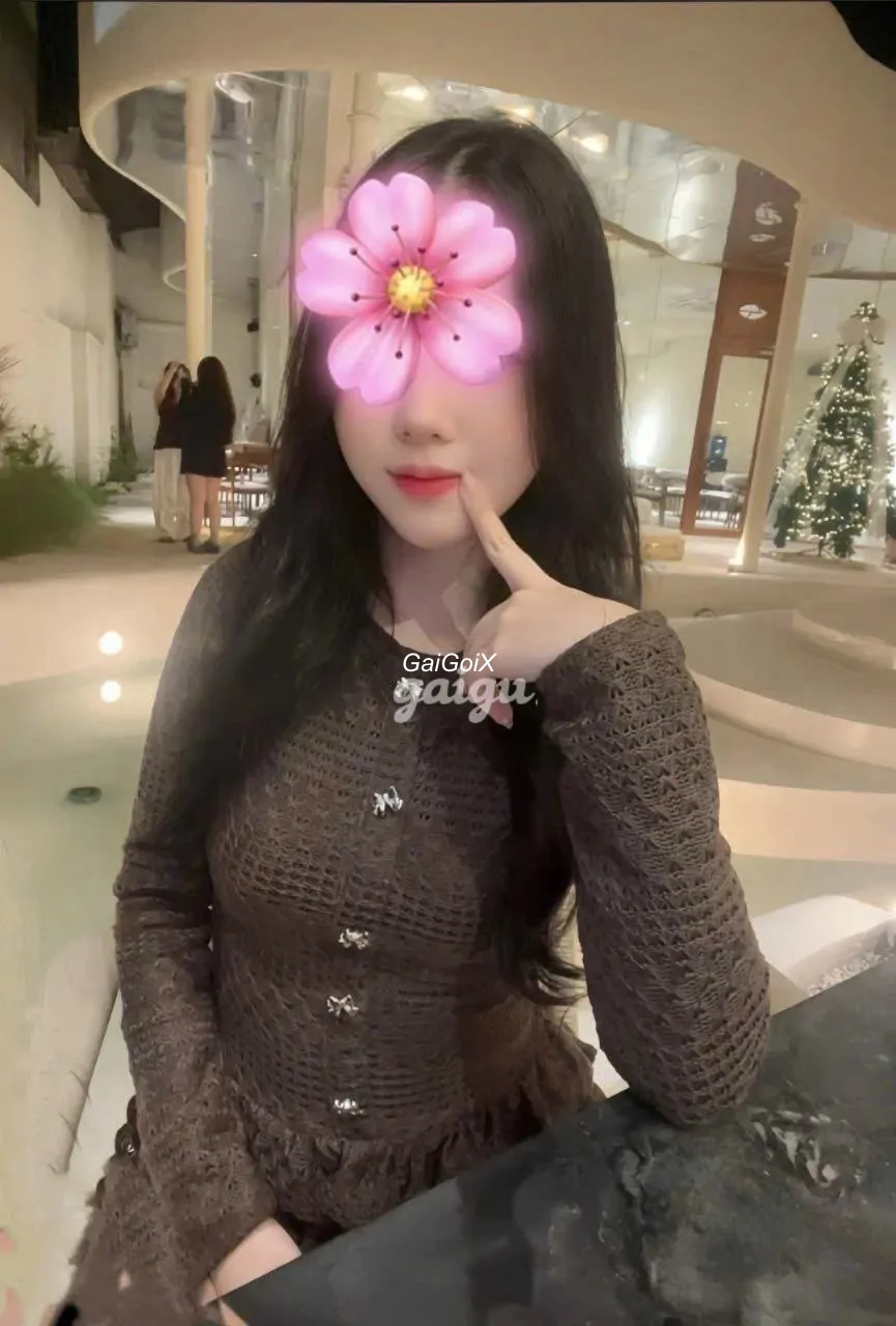 Thiên kim cô nàng nóng bỏng dâm đãng 1
