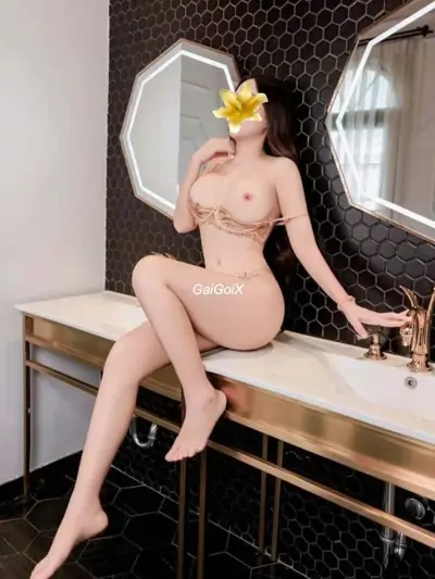 Kim Ngân dâm đãng lồn múp nhiều nước thumb 10