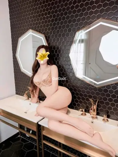 Kim Ngân dâm đãng lồn múp nhiều nước thumb 11