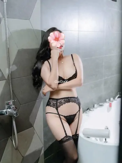 QUỲNH LAM - GÁI QUÊ LÊN SÓNG - DỊU DÀNG ĐẰM THẮM - CHIỀU KHÁCH CỰC KÌ thumb 12