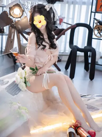 BÉ CANDY SIÊU PHẨM MẶT XINH DỄ THƯƠNG MỚI VÀO NGHỀ ĐI LÀM thumb 4