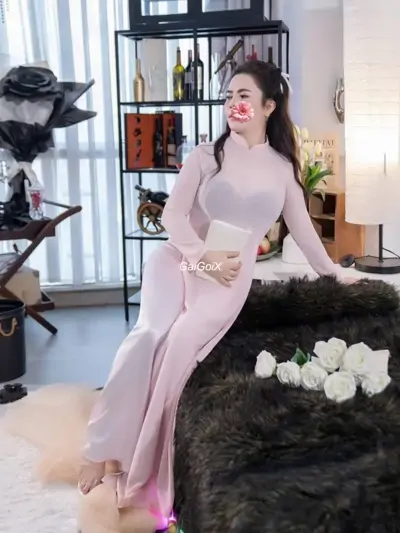 BẢO TRÂN XINH SEXY SIÊU PHẨM COSPLAY ÁO DÀI MÚC LIẾM CU ĐÁ BI CỰC DÂM CHIỀU KHÁCH thumb 4