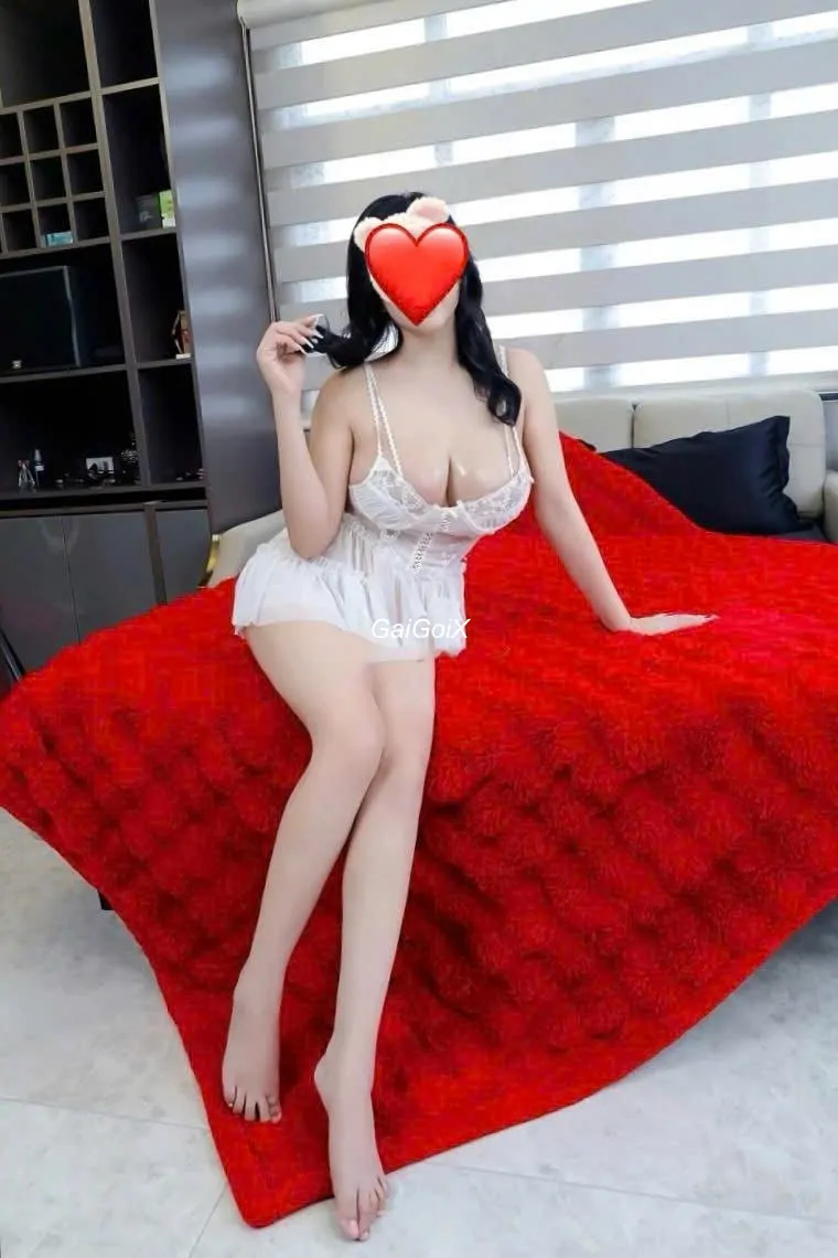NGỌC BÍCH NGƯỜI TÌNH DÂM ĐÃNG GẦM CAO MÁY THOÁNG FULL DỊCH VỤ 1
