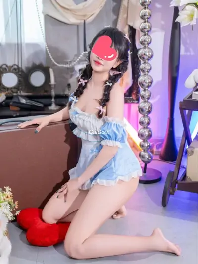 BABE QUỲNH NHI ❤️- KHUÔN MẶT ĐẸP CUỐN HÚT MỌI ÁNH NHÌN