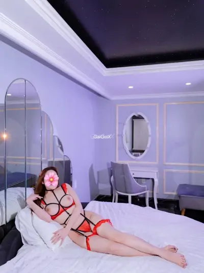 BÉ QUỲNH 2K3 - CÓ MASSAGE - NGỌT BODY XINH DUYÊN TRẮNG HỒNG VÚ MÔNG MÚP NUỘT thumb 2