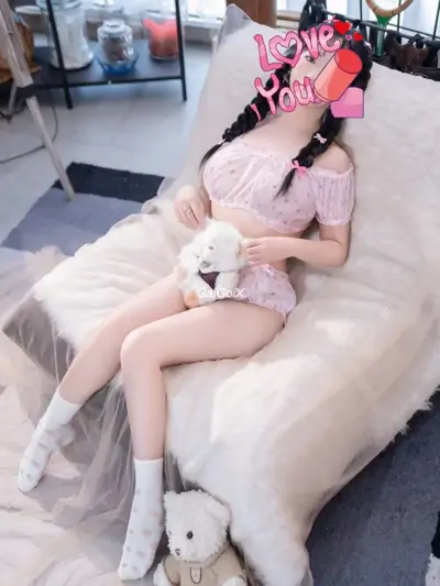 Bé Trang Dâm đãng với cặp mông nẫy đủ tư thế chịch thumb 8