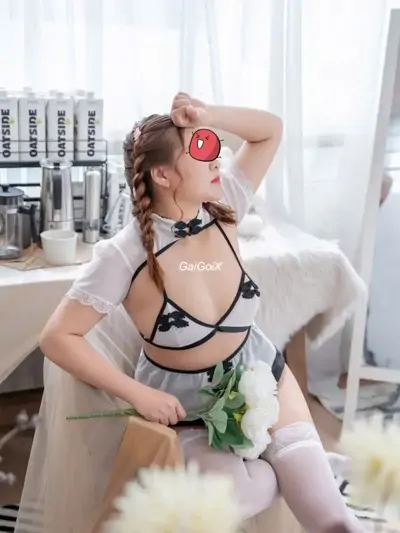 Cherry - Gái dâm chiều khách, làm tình cực phê thumb 4