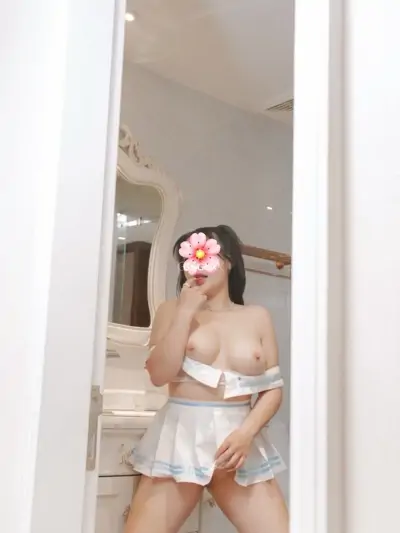 ❤️BÉ QUỲNH BABY❤️Dâm Nữ Body Sexy❤️Em Hàng Siêu Dâm❤️Chiều Khách Tới Bến thumb 1