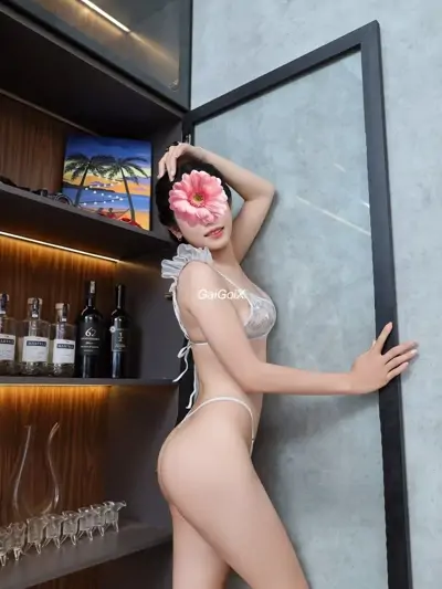 BÉ NGỌC NHI CUTE XINH SIÊU PHẨM LÀM TÌNH BÚ LIÊM CU VÀ SÁNG TẠO TƯ THẾ RẤT DÂM CHIỀU KHÁCH PHỤC VỤ TỐT thumb 9