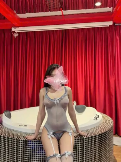 HOTGIRL BÉ LUXY XINH XẮN SIÊU PHẨM ĐẴNG CẤP LÀM TÌNH VỚI TƯ THẾ ĐỘC ĐÁO CHIỀU KHÁCH thumb 3