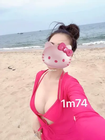 Khánh linh hot girl cao 1m74  DÁNG CHUẨN GYMER CỰC PHẨM SEXY VÀ CHIỀU KHÁCH