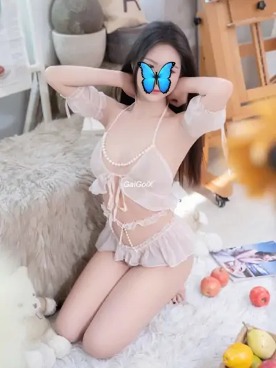 ❤️ Quỳnh Chi ❤️ Gái Non, Da Trắng, Mặt Xinh, Body Đẹp thumb 1